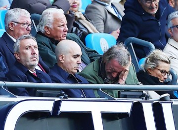 开云体育指数-TA：曼联频繁使用循环信贷额度总额4亿镑，长期债务仍为6.5亿美元